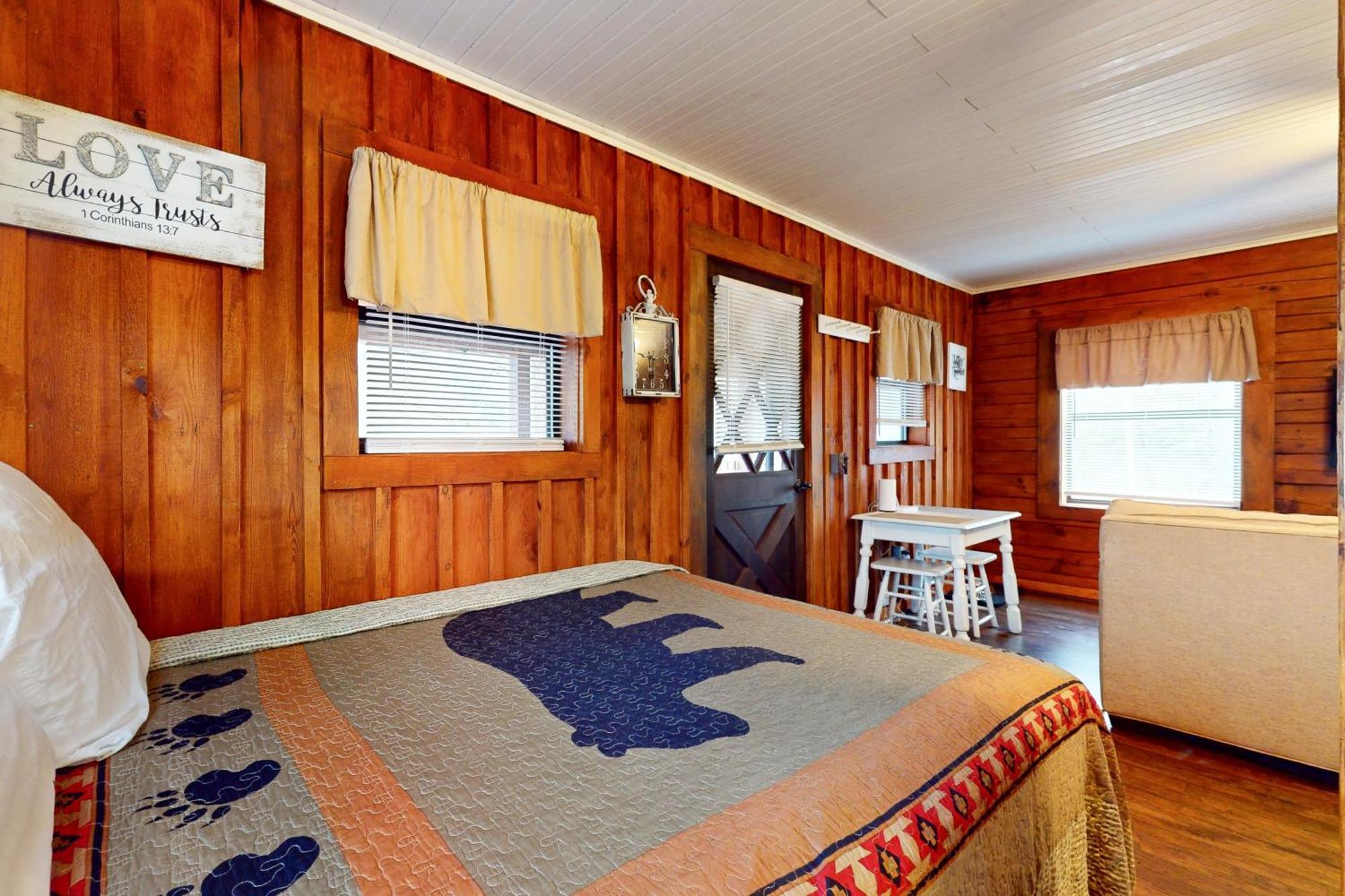 Cozy Cabin 塞维尔维尔 外观 照片